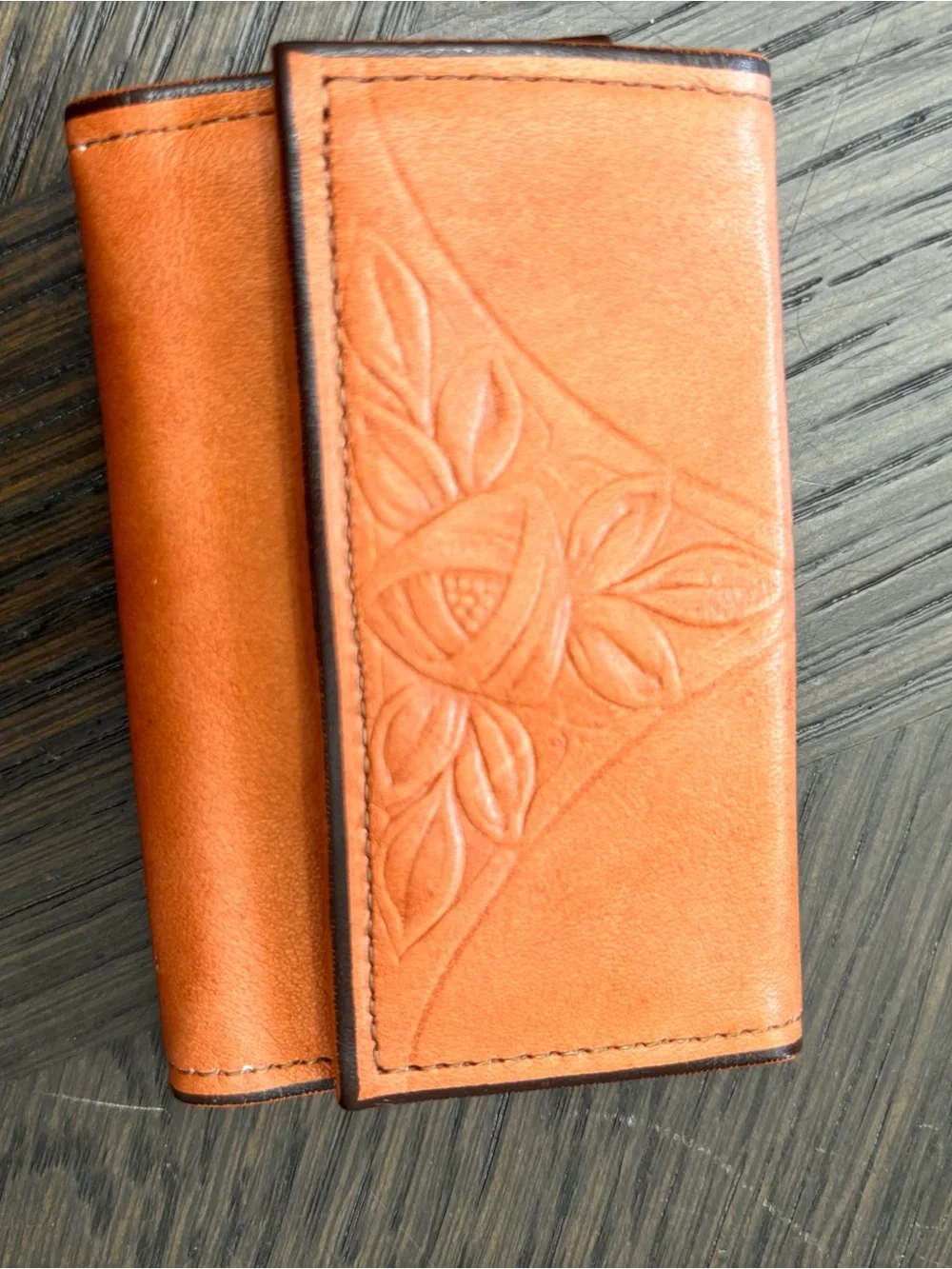 Vintage Rolfs Key Kaddy hand-tooled floral cow hide New UNISEX